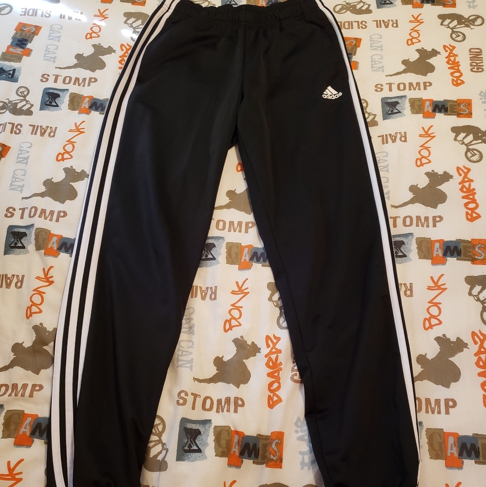 🏃‍♂️ Adidas Jogger Pants 🏃‍♂️